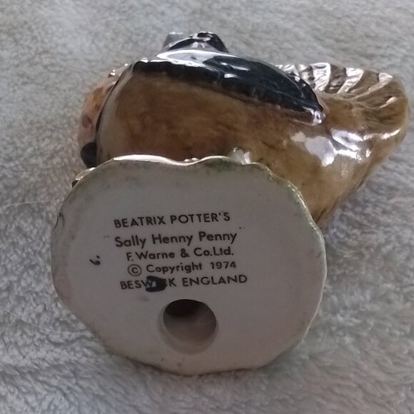Beatrix Potter's  Sally Henny Penny  vintage 1974 - Picture 3 of 3